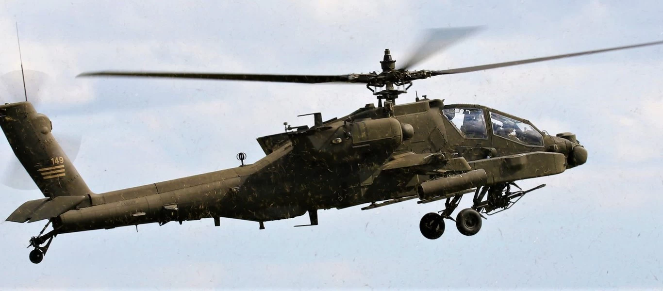 Επιχειρησιακά και πάλι τα επιθετικά ελικόπτερα ΑΗ-64Α της ΑΣ - Σωτήρια συμφωνία με ΗΑΕ